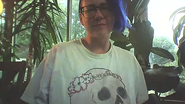 Snapshot of Big-Tits-McGee chatting on 10.13.25 Big-Tits-McGee online show from 10.13.25