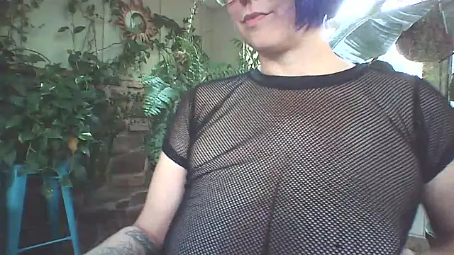 Snapshot of Big-Tits-McGee chatting on 10.14.25 Big-Tits-McGee online show from 10.14.25