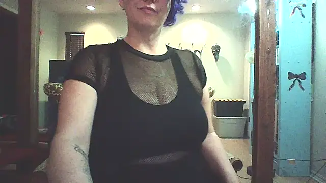 Snapshot of Big-Tits-McGee chatting on 10.22.25 Big-Tits-McGee online show from 10.22.25
