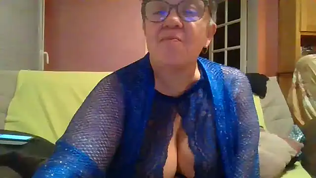 Snapshot of Vandeae44 chatting on 02.03.26 Vandeae44 online show from 02.03.26