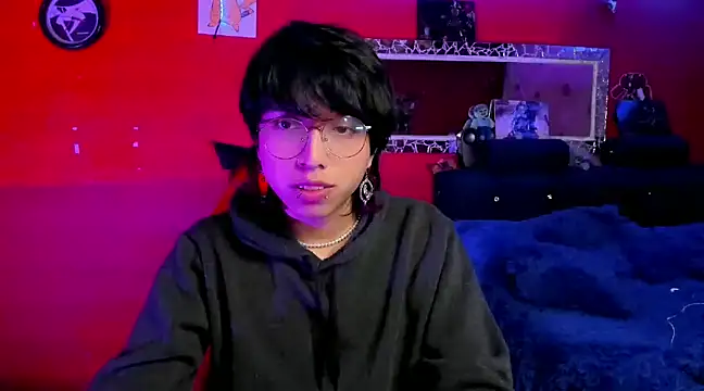 AnggelONfiree online show from 12.17.24