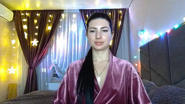 Snapshot of NessyStar chatting on 03.02.26 NessyStar online show from 03.02.26