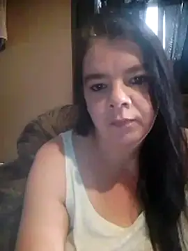 Hornyparratjie online show from 04.21.26