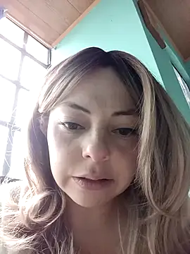 madelaine- online show from 12.04.25