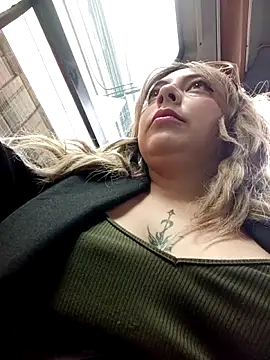 madelaine- online show from 12.22.25