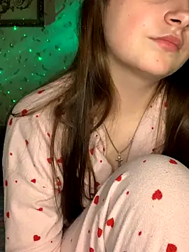 Snapshot of fairy365 chatting on 11.15.25 fairy365 online show from 11.15.25