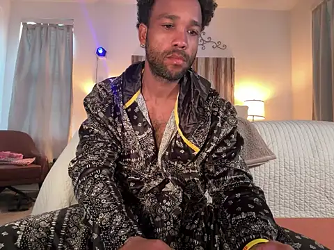 Snapshot of Eduflow22cm chatting on 03.01.25 Eduflow22cm online show from 03.01.25