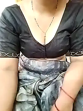 Snapshot of PayalSharmahot143 chatting on 10.25.25 PayalSharmahot143 online show from 10.25.25