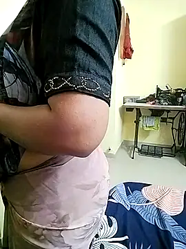 Snapshot of PayalSharmahot143 chatting on 11.26.25 PayalSharmahot143 online show from 11.26.25