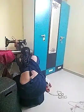 Snapshot of PayalSharmahot143 chatting on 11.27.25 PayalSharmahot143 online show from 11.27.25