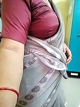 Snapshot of PayalSharmahot143 chatting on 12.14.25 PayalSharmahot143 online show from 12.14.25