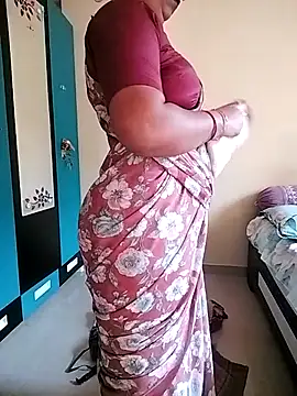 Snapshot of PayalSharmahot143 chatting on 01.14.26 PayalSharmahot143 online show from 01.14.26