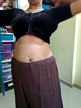 Snapshot of PayalSharmahot143 chatting on 05.12.26 PayalSharmahot143 online show from 05.12.26