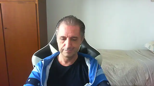 lliuk70mi online show from 05.06.26