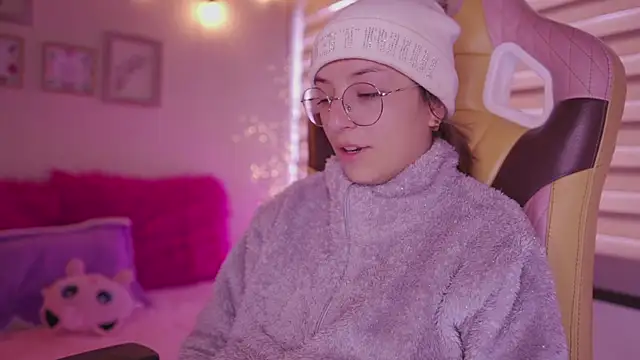 milly kenner online show from 04.17.26