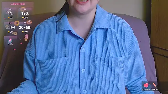 ChubbyMaia online show from 02.10.25