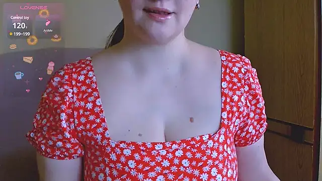 ChubbyMaia online show from 03.13.25