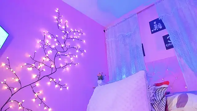 Dulce Girl  online show from 03.07.25