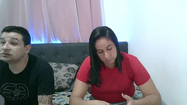 Snapshot of bonnie-e-clyde chatting on 01.03.25 bonnie-e-clyde online show from 01.03.25