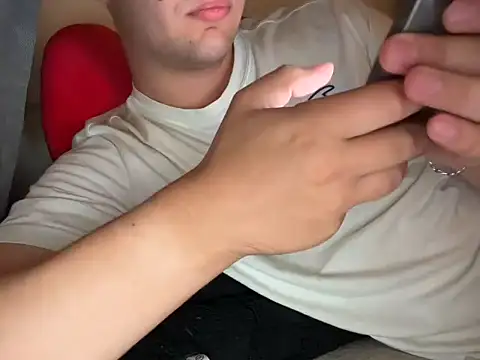 Snapshot of DaddysLittleBoyp chatting on 11.07.25 DaddysLittleBoyp online show from 11.07.25