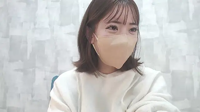 LOVE MOMO LOVE online show from 01.16.25