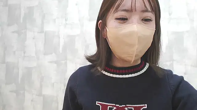 LOVE MOMO LOVE online show from 01.17.25