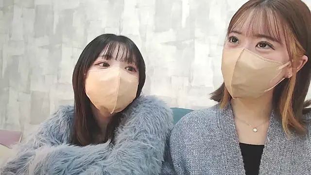 LOVE MOMO LOVE online show from 01.30.25