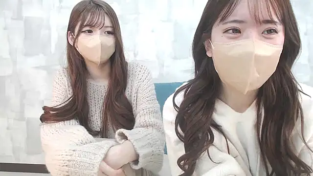 LOVE MOMO LOVE online show from 02.06.25