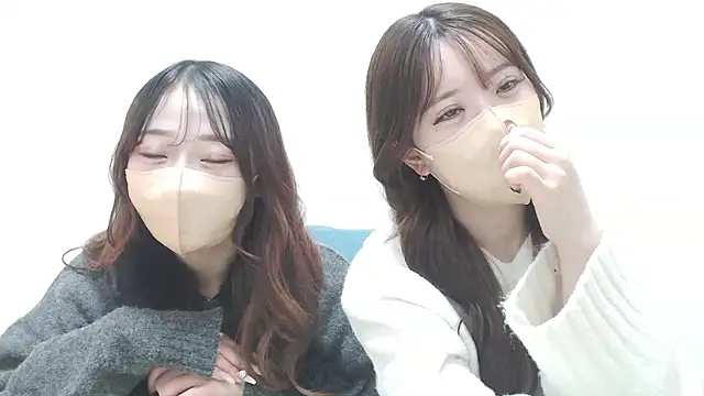 LOVE MOMO LOVE online show from 02.10.25