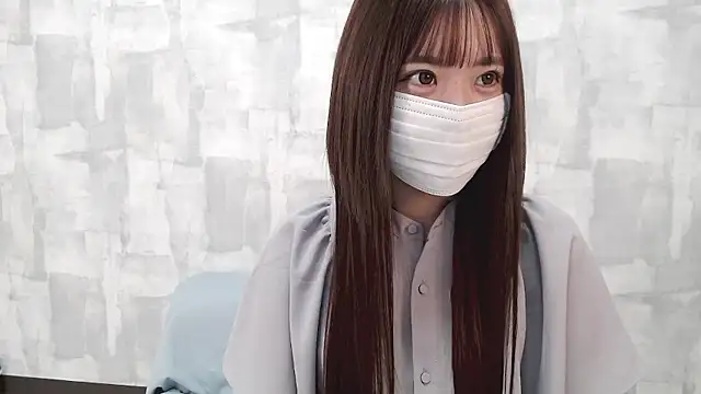 LOVE MOMO LOVE online show from 09.23.25