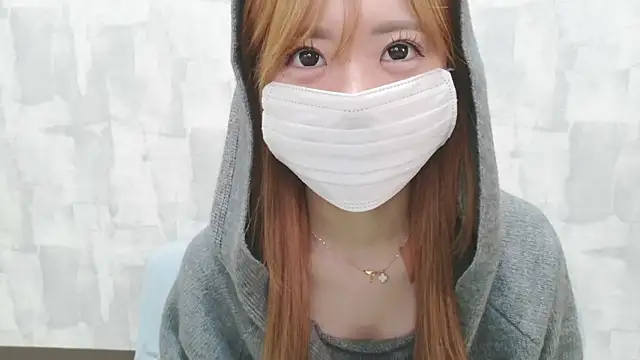 Snapshot of LOVE_MOMO_LOVE chatting on 03.12.26 LOVE MOMO LOVE online show from 03.12.26