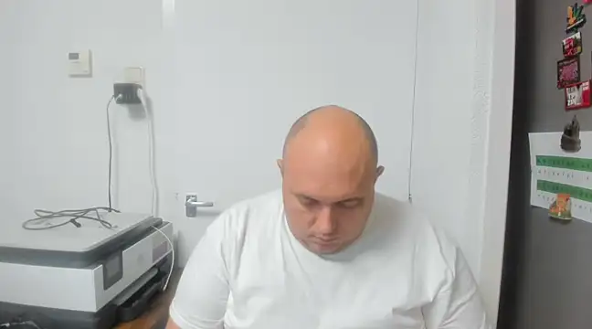 BigromeoXX online show from 12.13.24