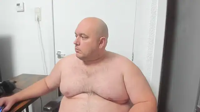 BigromeoXX online show from 12.26.24