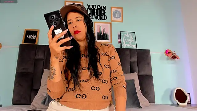Snapshot of DulceAurora__ chatting on 03.14.25 DulceAurora online show from 03.14.25