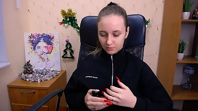  Nicole new online show from 12.28.24