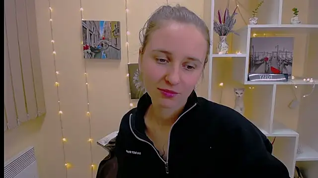  Nicole new online show from 03.05.25