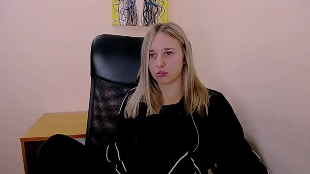  Nicole new online show from 09.27.25