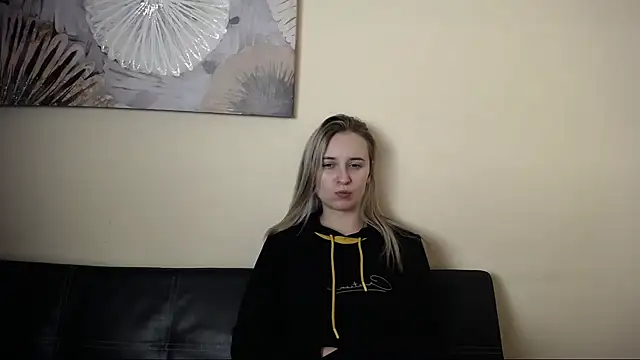 Snapshot of _Nicole_new chatting on 11.30.25 Nicole new online show from 11.30.25