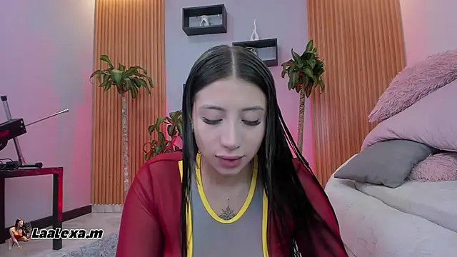 Snapshot of Aixaa_charles chatting on 11.02.25 Aixaa charles online show from 11.02.25