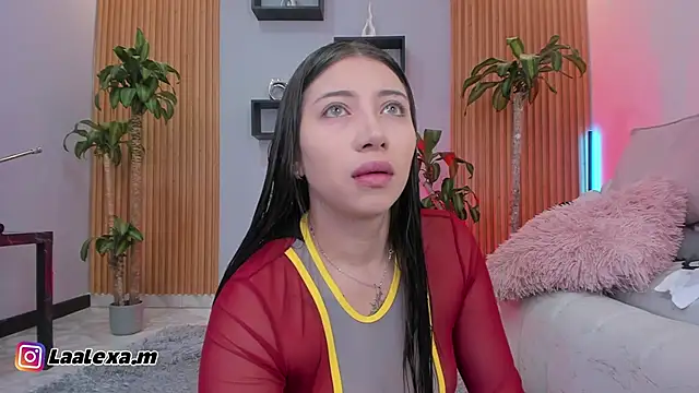 Snapshot of Aixaa_charles chatting on 11.12.25 Aixaa charles online show from 11.12.25