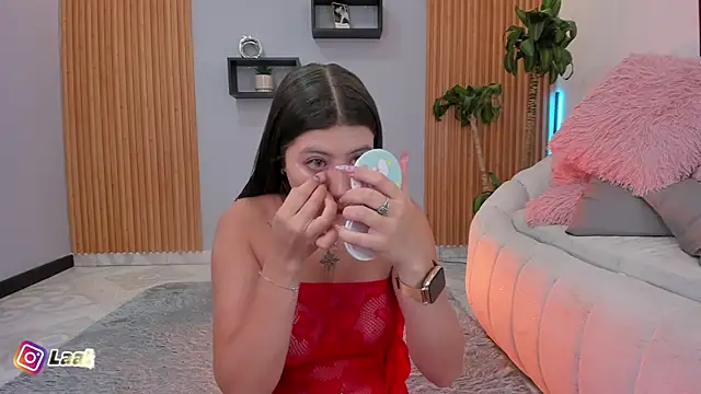 Snapshot of Aixaa_charles chatting on 12.04.25 Aixaa charles online show from 12.04.25