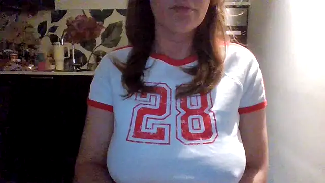 Nina24 online show from 02.28.25