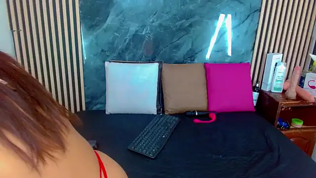 Isalombardi online show from 02.26.25