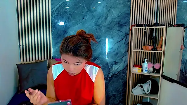 Isalombardi online show from 11.11.25