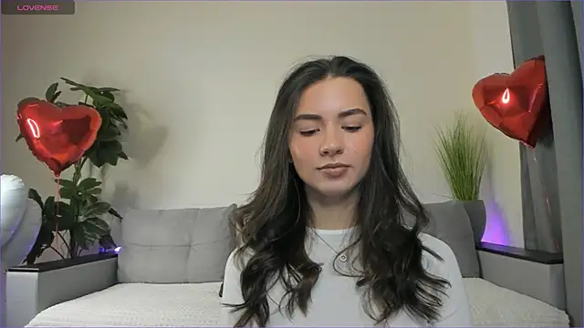 NicoleLuv online show from 02.19.25