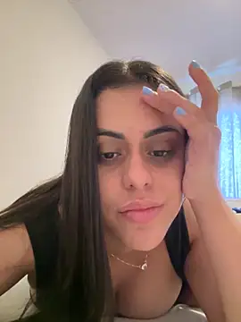 Snapshot of amorinha99 chatting on 05.19.26 amorinha99 online show from 05.19.26