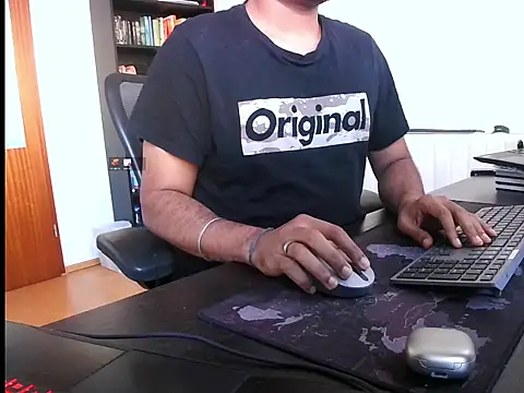 Snapshot of pleasure_5844 chatting on 01.19.26 pleasure 5844 online show from 01.19.26