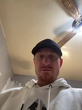 Snapshot of bigred0808 chatting on 02.08.26 bigred0808 online show from 02.08.26