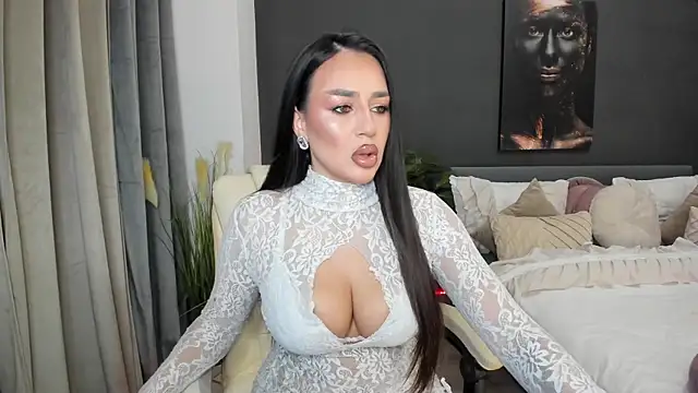 Sonia  Rey online show from 12.05.25