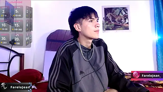 Snapshot of jeanfarelo chatting on 12.22.24 jeanfarelo online show from 12.22.24